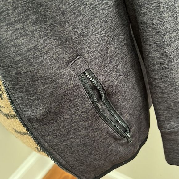 Champion Jacket‼️ - Picture 4 of 12